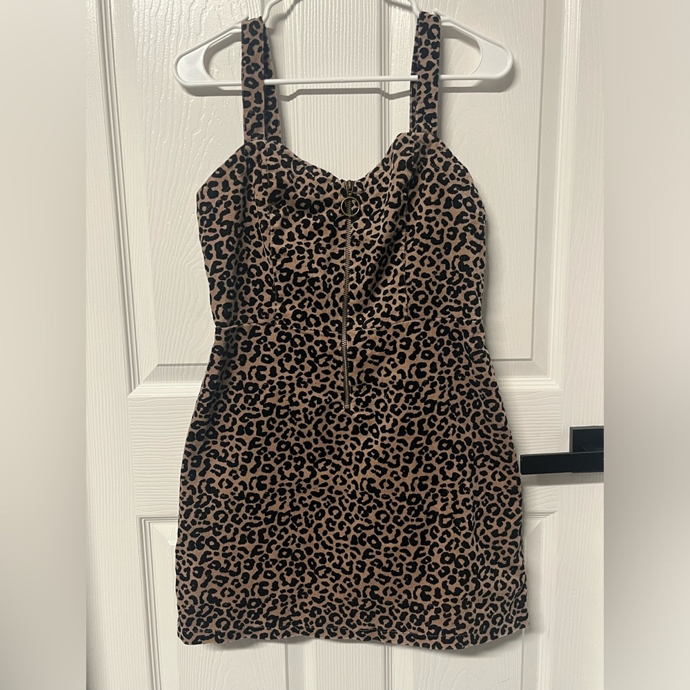 Wild Fable Dress Leopard Cheetah
Print Women's Size Medium knee length